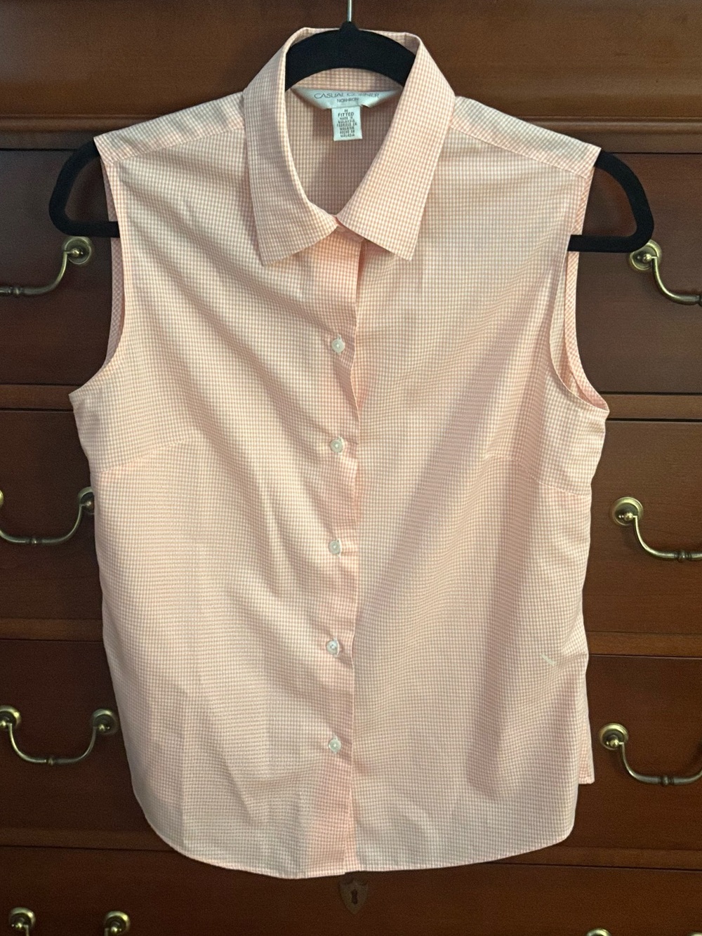 Casual Corner Sleeveless Button-Front Shirt - Peach Gingham